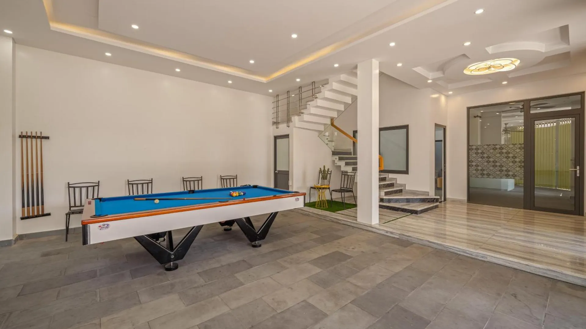 HùNg Villa 5Br Full Ac Quite -Rooftop Pool- Bida- New Da Nang