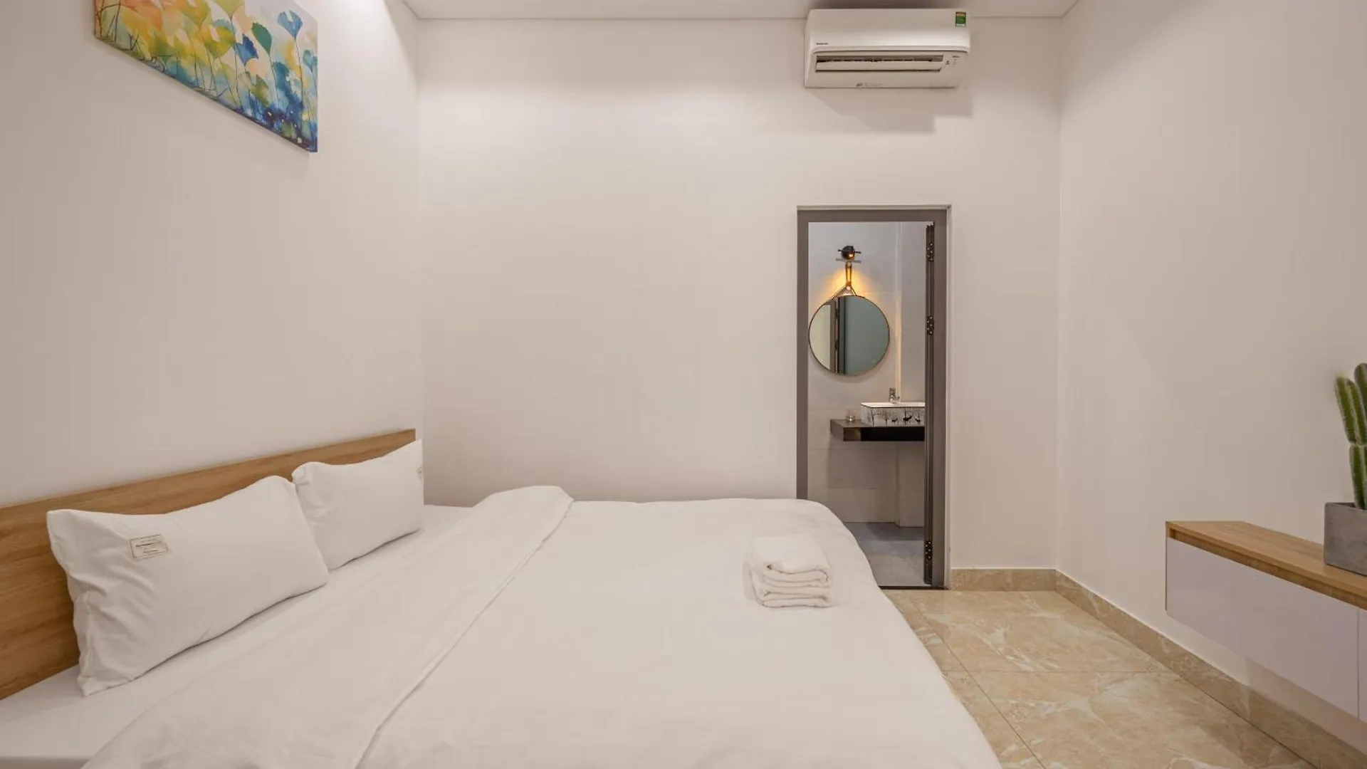 HùNg Villa 5Br Full Ac Quite -Rooftop Pool- Bida- New Da Nang 0*,  Vietnam