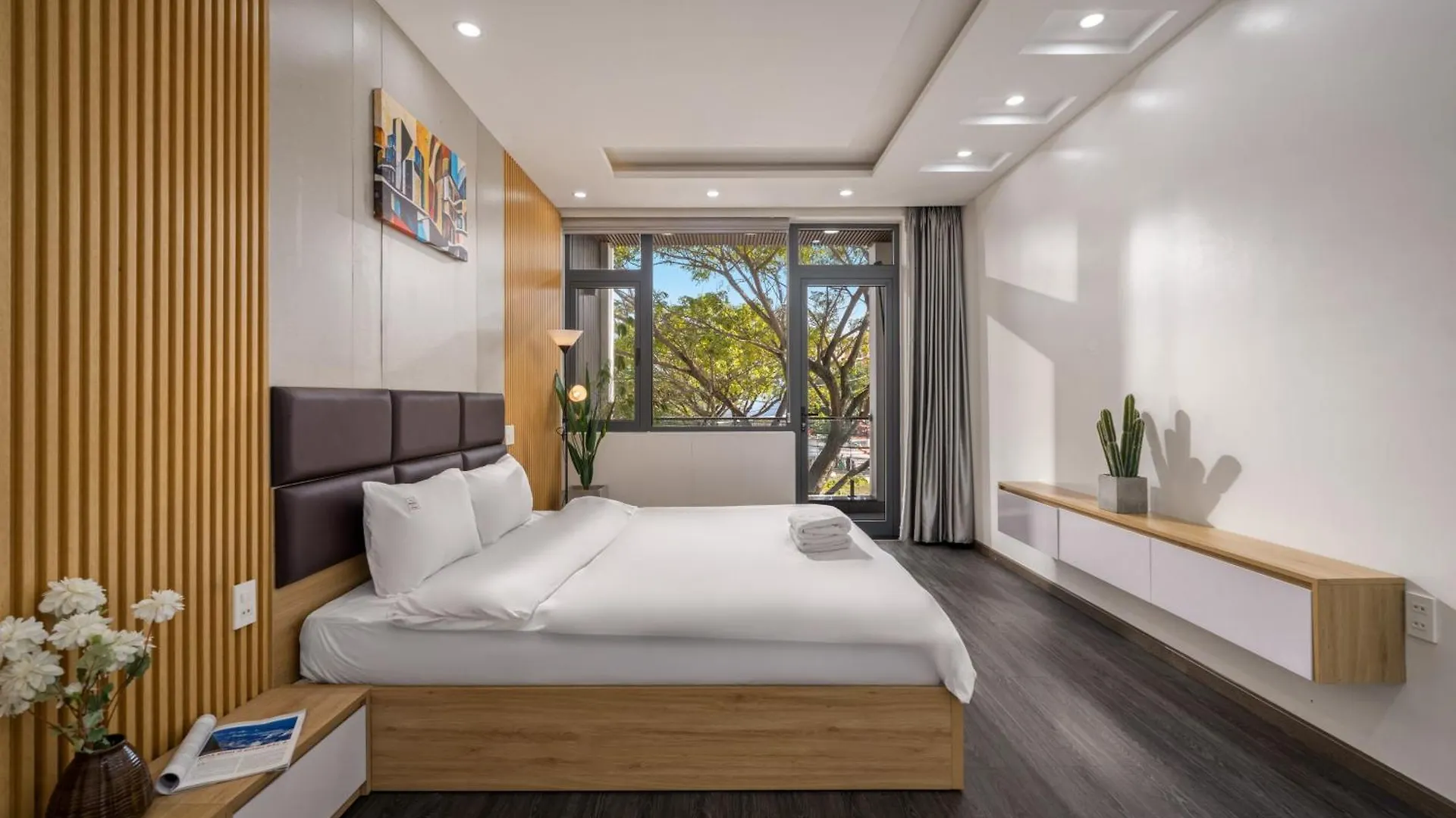 HùNg Villa 5Br Full Ac Quite -Rooftop Pool- Bida- New Da Nang