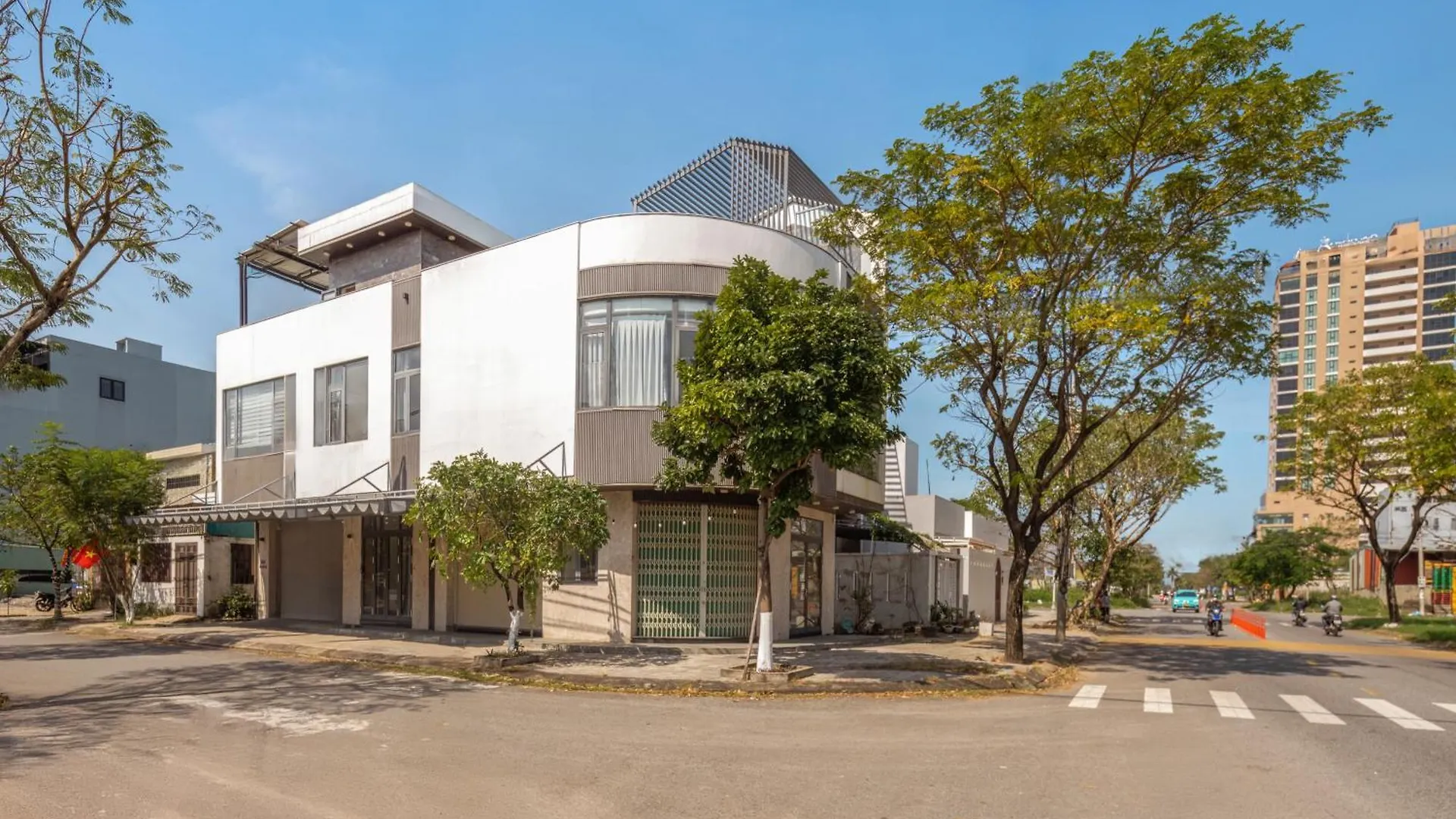 HùNg Villa 5Br Full Ac Quite -Rooftop Pool- Bida- New Da Nang Vietnam