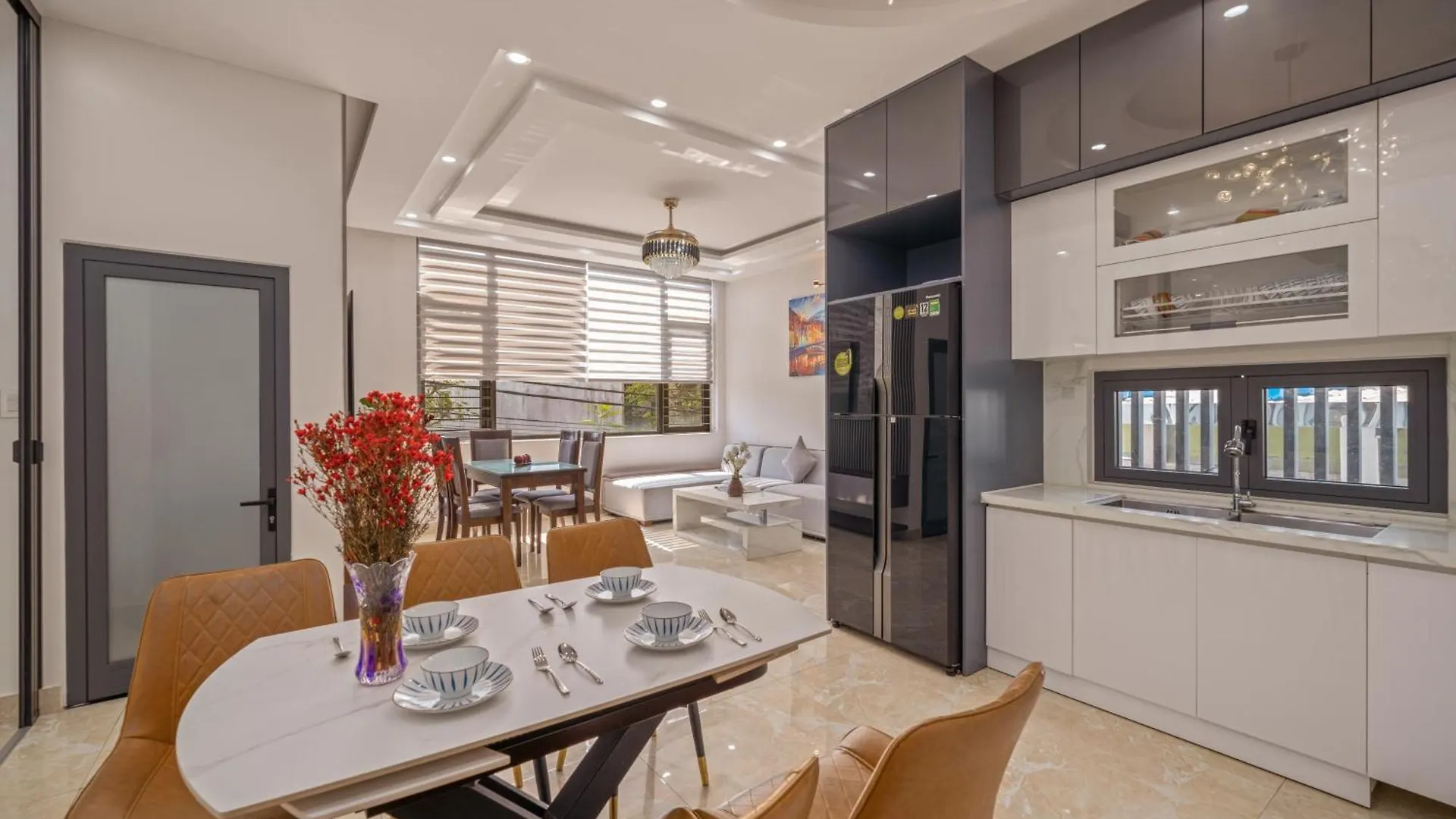 HùNg Villa 5Br Full Ac Quite -Rooftop Pool- Bida- New Da Nang Vietnam